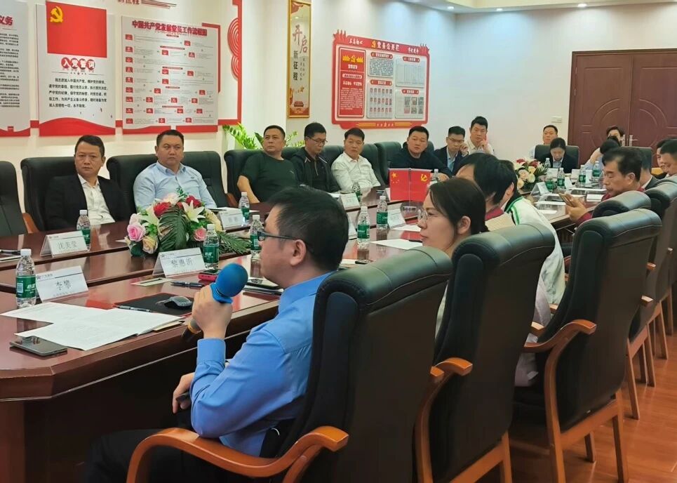 2f7438cedcd9cfdce9c6793411770c1f.jpg 2f7438cedcd9cfdce9c6793411770c1f.jpg